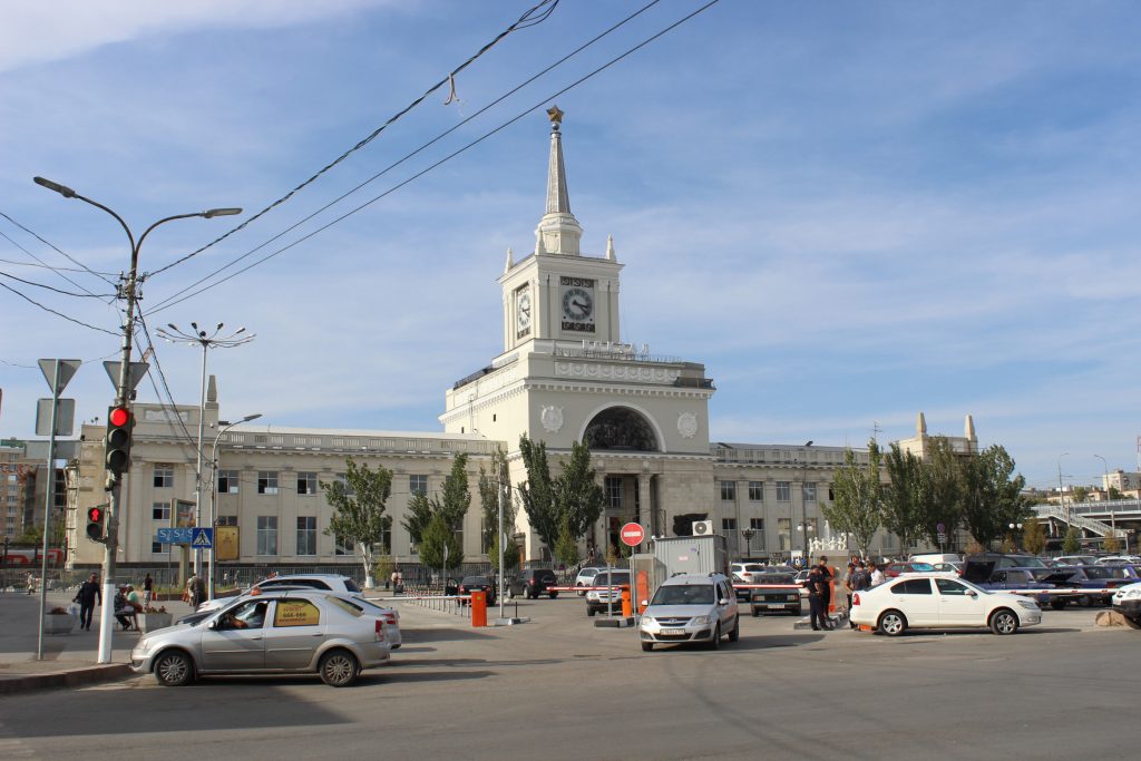 Волгоградский железнодорожный вокзал.